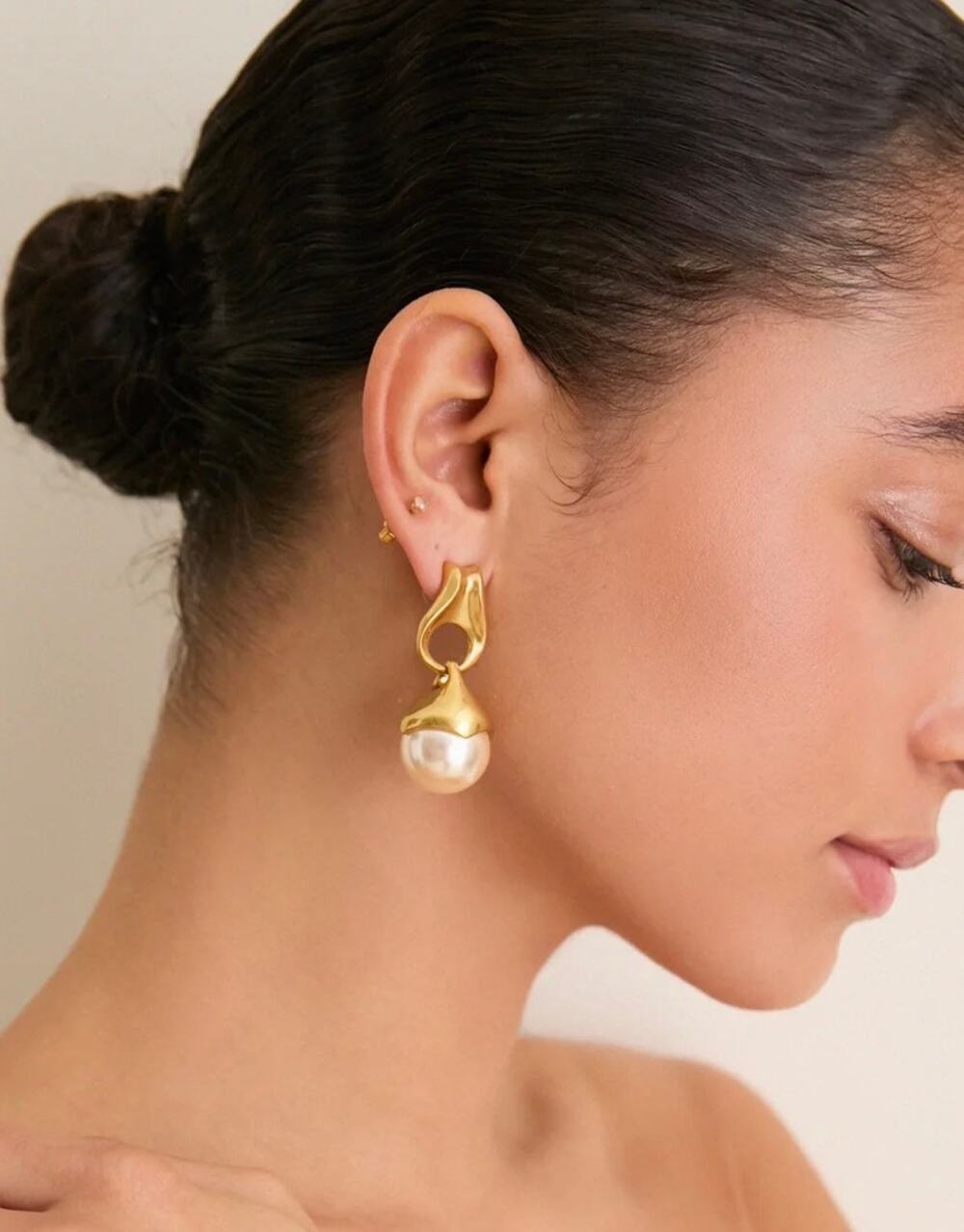 Tuckernuck Gold and Pearl Drop Aline Earrings